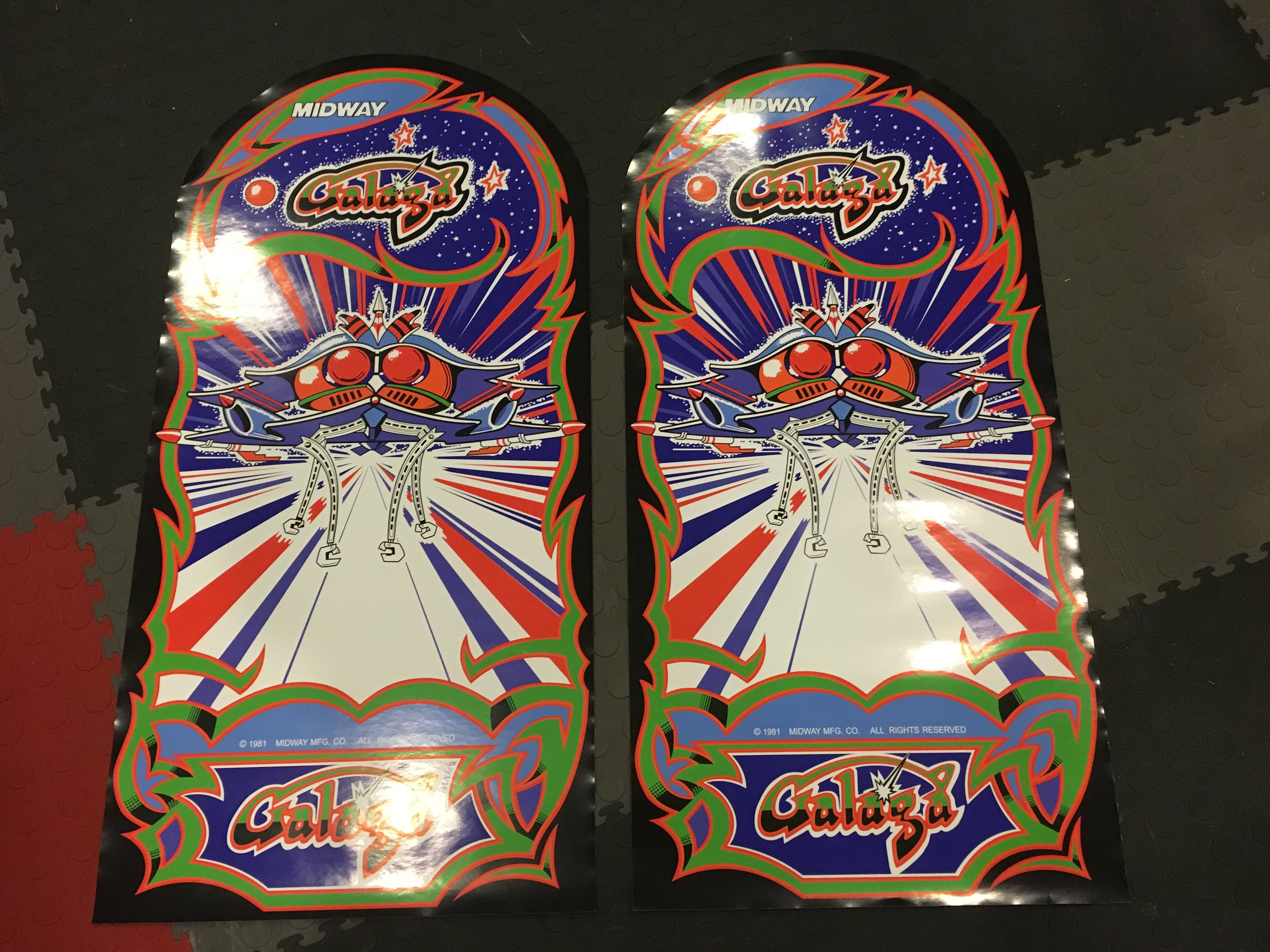 Arte lateral de Galaga