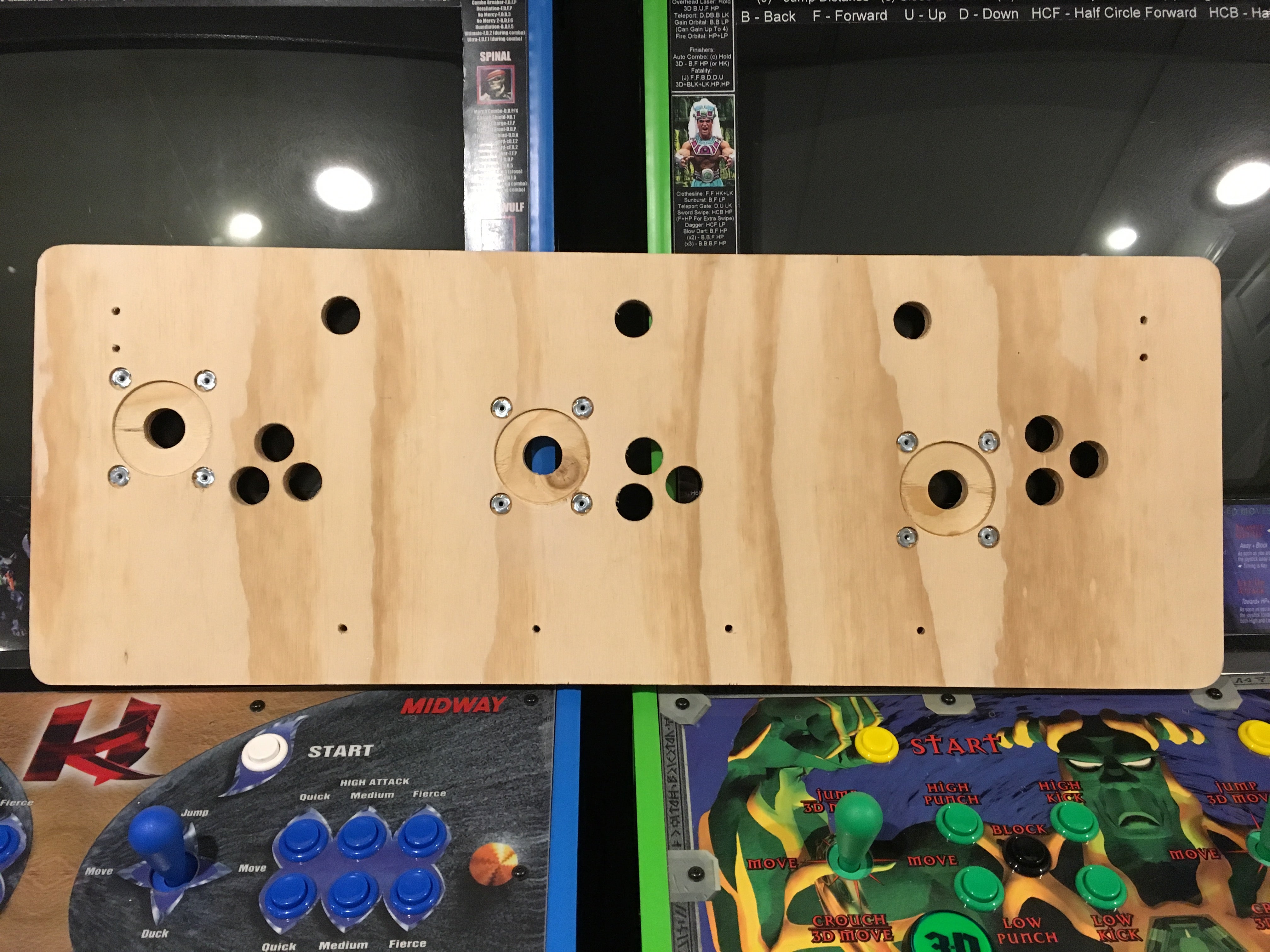 Panel de control de madera Rampage World Tour