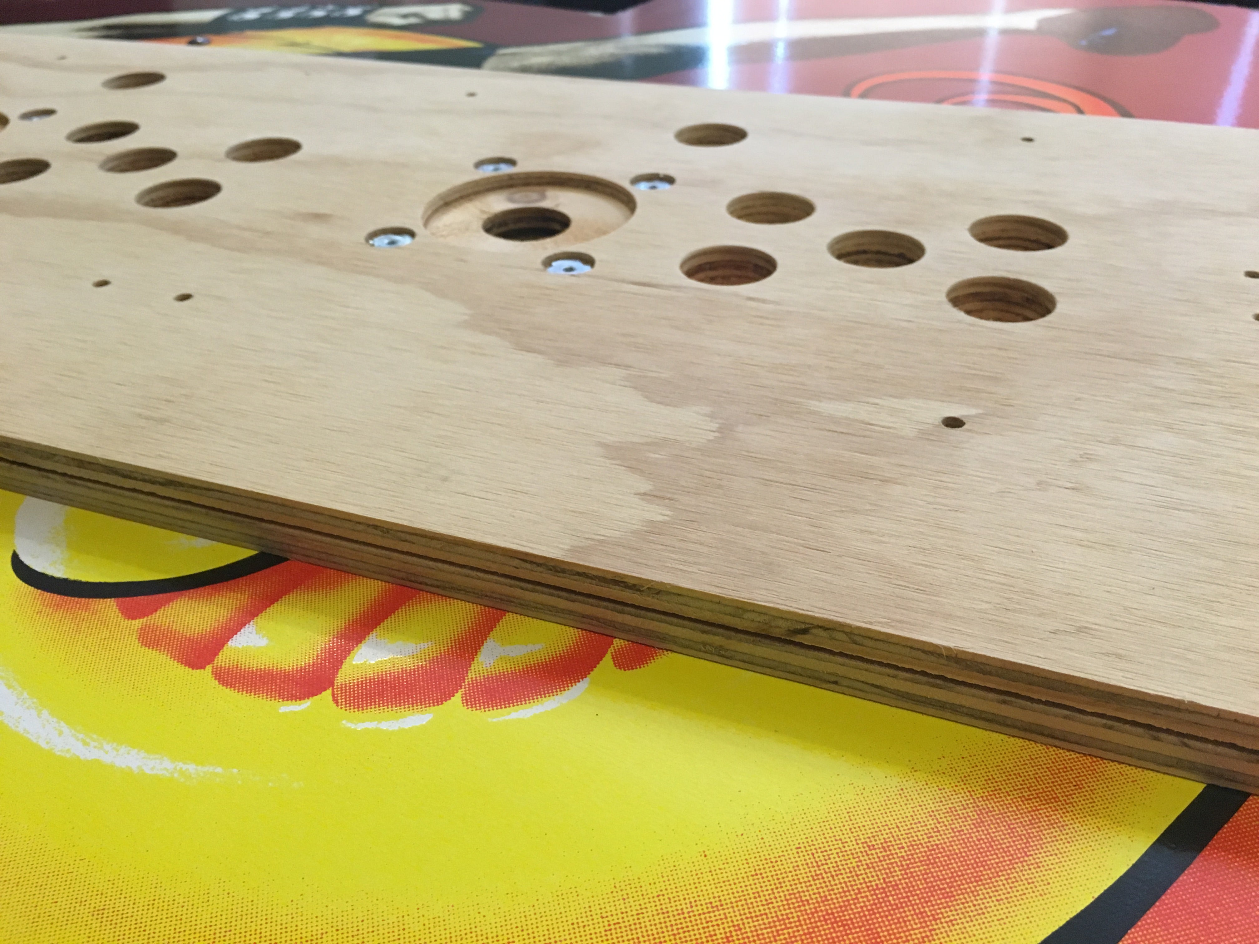 Panneau de commande en bois de Mortal Kombat