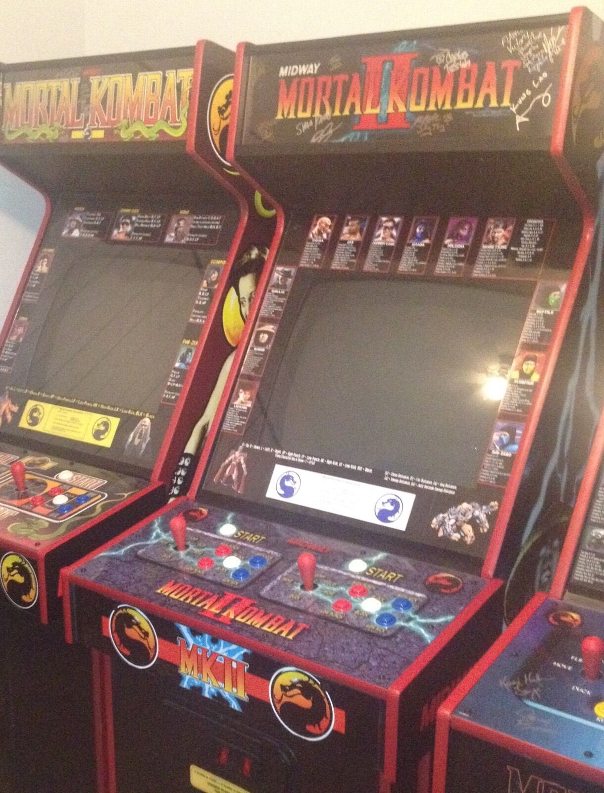Bisel de lista de movimientos de Mortal Kombat 2